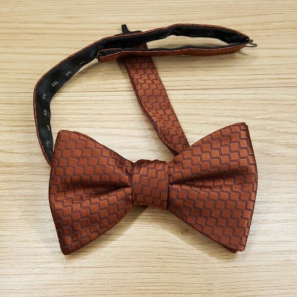 ALFANI Mens Bow Tie Brown Rust Zig Zag Pre-Tied Adjustable - Picture 1 of 3